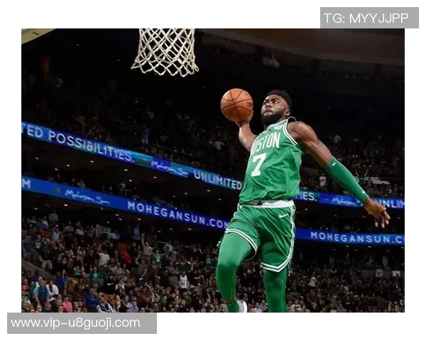 杰伦布朗怒斥裁判放任对手犯规直言已忍无可忍 杰伦布朗怒斥裁判放任对手犯规直言已忍无可忍