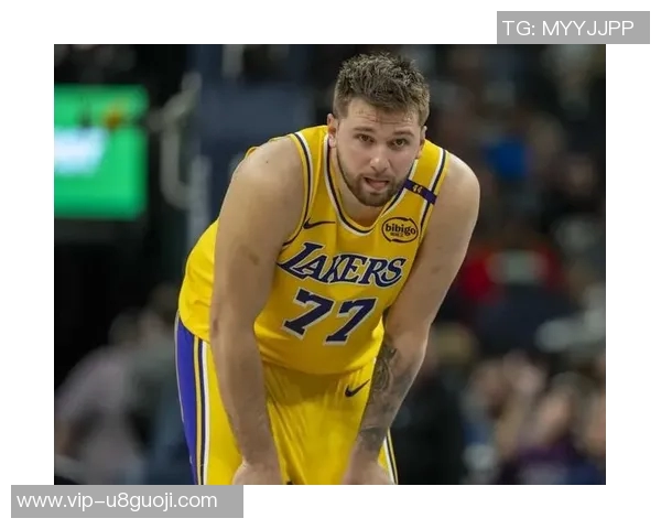 东契奇能否赛季场均40分引热议里夫斯称赞他的表现令人难以置信 东契奇能否赛季场均40分引热议里夫斯称赞他的表现令人难以置信