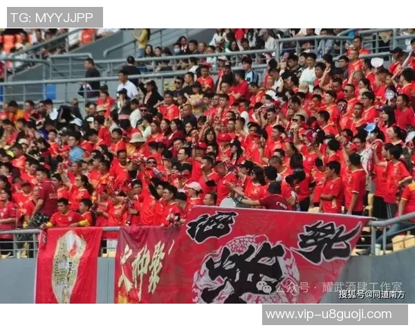 中甲广西赛区因观众互掷水杯事件遭中足联通报批评引发关注 中甲广西赛区因观众互掷水杯事件遭中足联通报批评引发关注