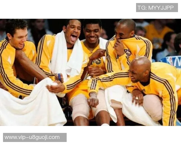 夸梅吐槽工资不包含绝杀奖金科比不传球詹姆斯却总是传球